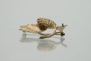 1228- Chique 1e geh. zilver en vergulde Broche/Speld "Herfstblad" gekeurd kopen? Bied vanaf 32!