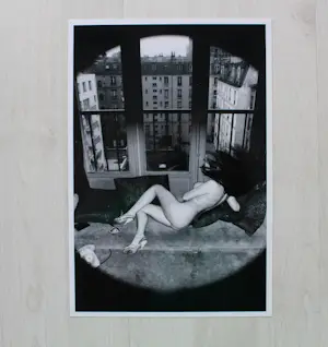 Helmut Newton - "Suzy at home, Paris" - 1974 kopen? Bied vanaf 120!