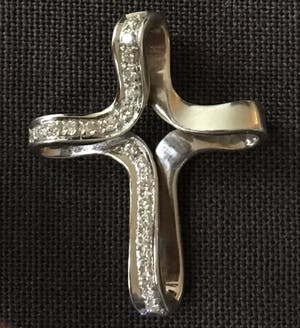 18K Goud - witgouden hanger, in de vorm van een kruis bezet met briljant kopen? Bied vanaf 299!