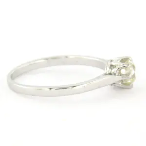 18k gouden ring met bolsjewiek geslepen diamant 0.57ct kopen? Bied vanaf 625!