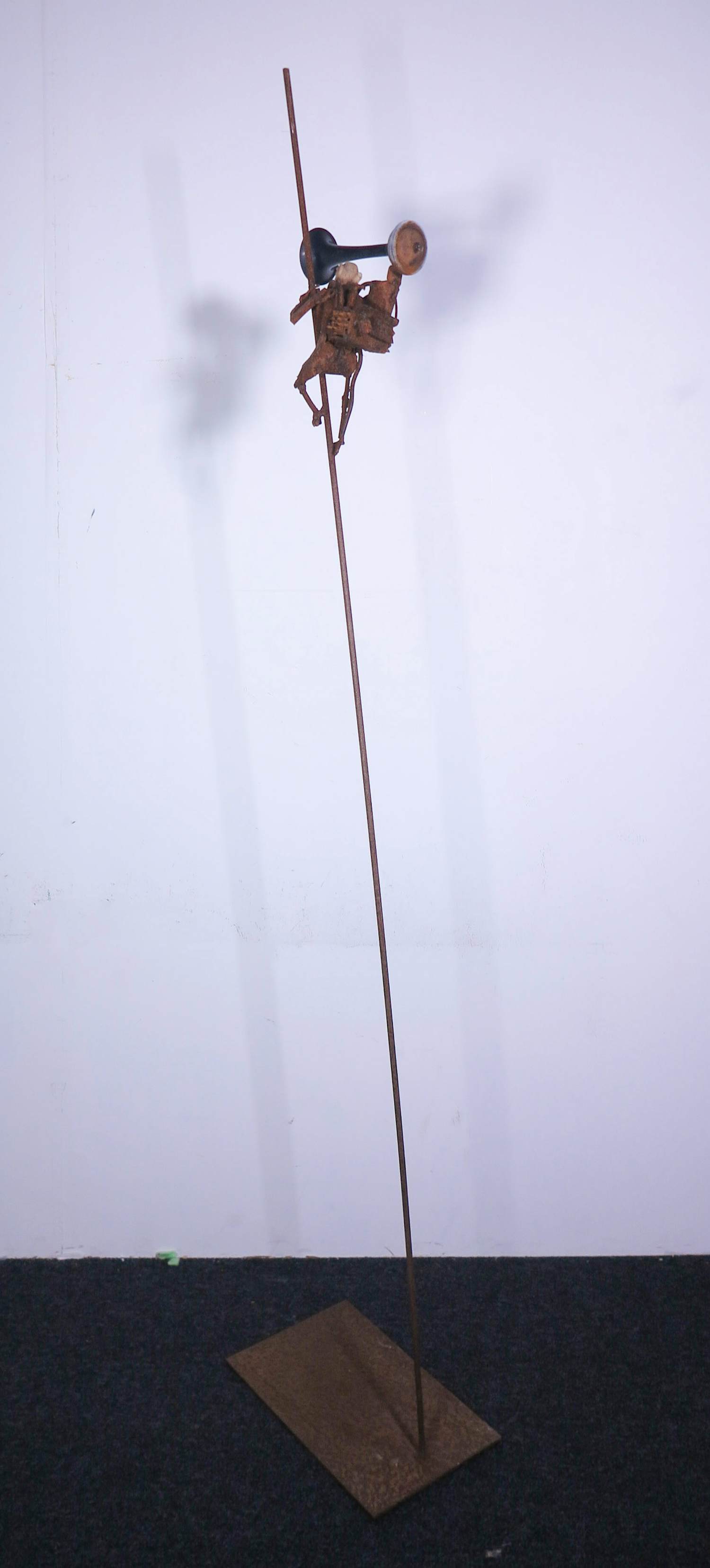 Jan Verschueren - Groot sculptuur gemaakt van ijzer, To the next level kopen? Bied vanaf 700!