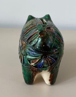 Niet of onleesbaar gesigneerd - Workumer Kerfsnij Aardewerken Spaarvarken kopen? Bied vanaf 1!