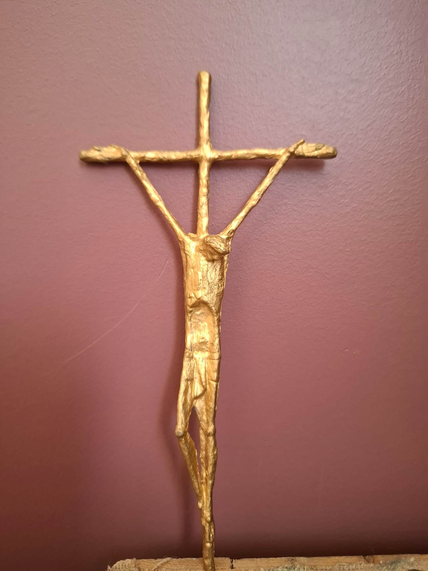 Erwin Huber - Crucifix for the Austrian Catholic Day 1983 kopen? Bied vanaf 70!