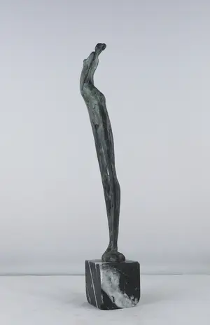 Evert van Hemert - Brons, Staande vrouw kopen? Bied vanaf 500!