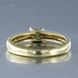 14K Goud - bicolor gouden ring bezet met briljant geslepen diamant kopen? Bied vanaf 220!