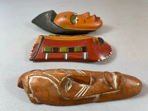Yoruba - 2 African Yoruba and 1 fang passport masks - Nigeria. kopen? Bied vanaf 15!
