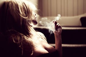 Niet of onleesbaar gesigneerd - Smoking Hot kopen? Bied vanaf 1!
