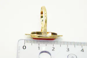 16 - 14 karaats geelgouden vintage markiesvormige ring met ovalen carneool kopen? Bied vanaf 210!