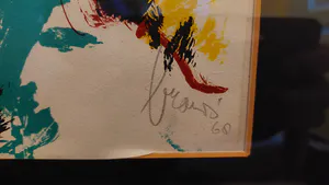 Eugene Brands - Gele figuur kopen? Bied vanaf 150!