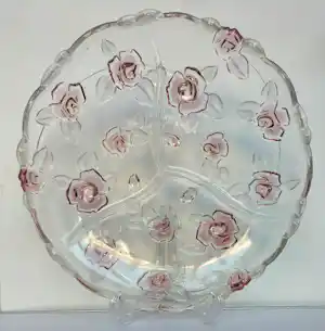 August Walther & Sohne AG - Grote drievaks-schaal met roze bloemmotief verkauft für € 20!