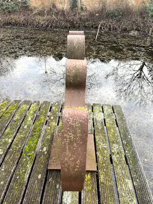 Albrecht Genin - prachtig abstract beeld van twee figuren in ijzer kopen? Bied vanaf 1500!