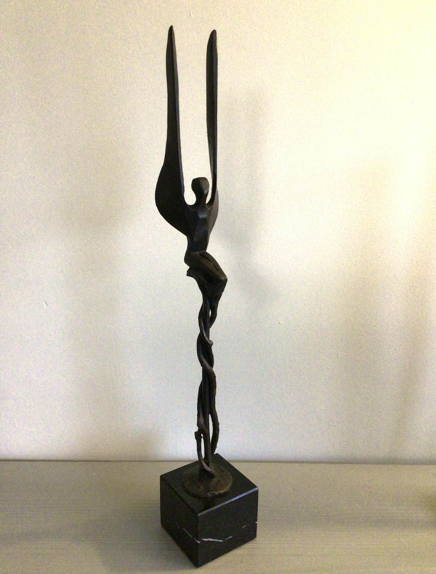 Klaas van den Berg - Sculptuur “ Godin Athena “. kopen? Bied vanaf 149!