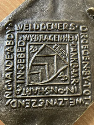 Egino Weinert - Prachtige zwaar bronzen object / penning - van de Norbertijnen abdij van Tongerl kopen? Bied vanaf 45!