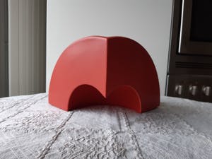 Dirk Romijn - rode 'kwartbol' vaas kopen? Bied vanaf 40!