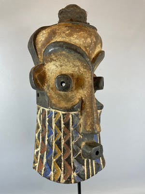 Pende - 220306 African mask from the Pende - Congo. kopen? Bied vanaf 45!