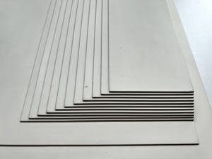 Niet of onleesbaar gesigneerd - Houten reliëf | gemonogrammeerd H.G. | 1971 kopen? Bied vanaf 1!