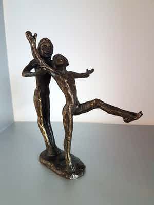 Astrid Veldhuyzen-Koppen - Beeld " Beweging in emotie " verkocht voor € 60!