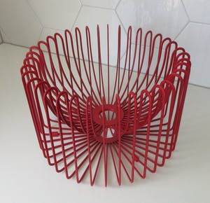Niet of onleesbaar gesigneerd - Ehlén Johansson - Ikea - metalen rode ‘Trådig’ fruitschaal kopen? Bied vanaf 1!