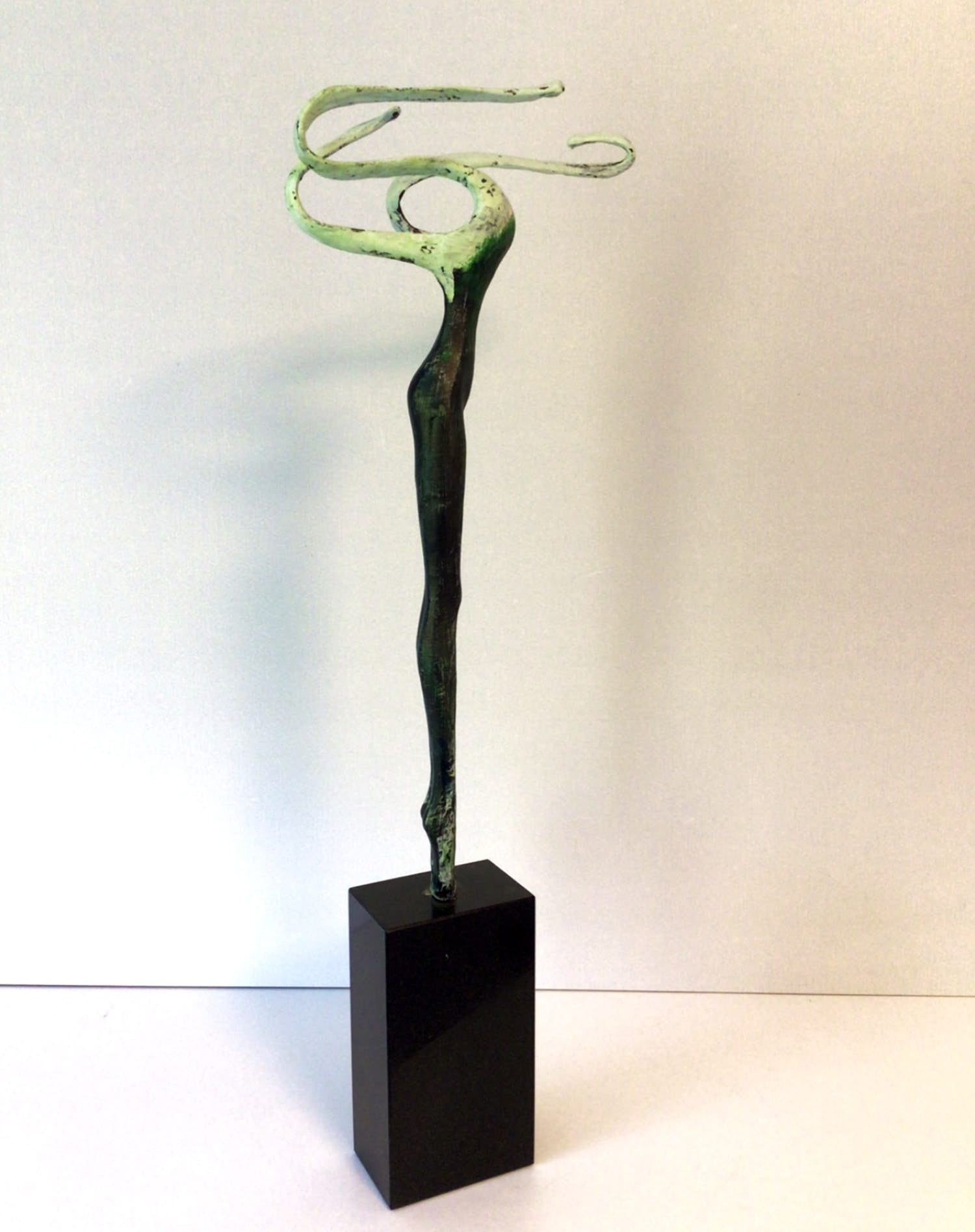 Corry Ammerlaan - Sculptuur “ Hoofd in de wolken “. 40 cm hoog ! kopen? Bied vanaf 89!