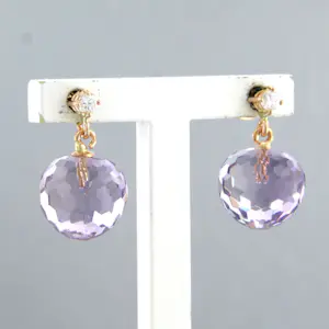 18k rose gouden oorhangers met amethist en briljant geslepen diamant tot.0.09ct kopen? Bied vanaf 280!