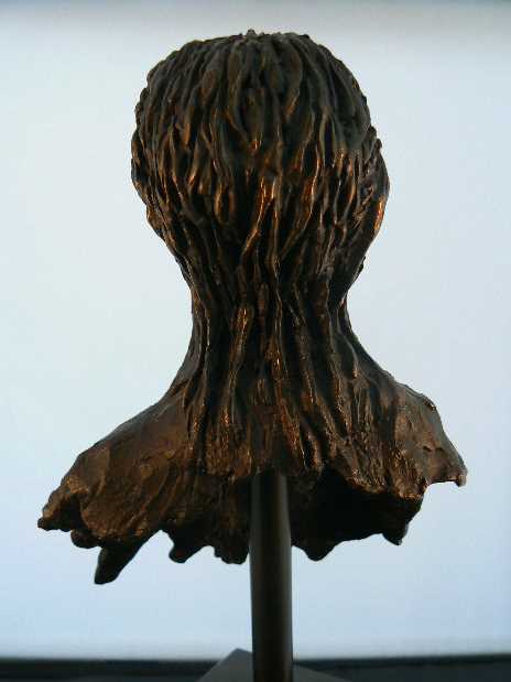 Astrid Veldhuyzen-Koppen - Groot sculptuur titel Oudjaar  kopen? Bied vanaf 195!