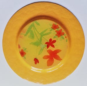 Niet of onleesbaar gesigneerd - DIBBERN "Kristina" geel saladebord met bloemen van glas - 34 cm kopen? Bied vanaf 10!