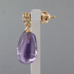 18k gouden oorhangers met amethist en briljant geslepen diamant tot. 0.22ct kopen? Bied vanaf 460!