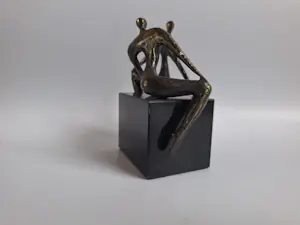 Corry Ammerlaan - Een goed gevoel kopen? Bied vanaf 40!