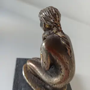 Corry Ammerlaan - Beeldje op marmeren voet, moeder en kind / Artihove kopen? Bied vanaf 1!