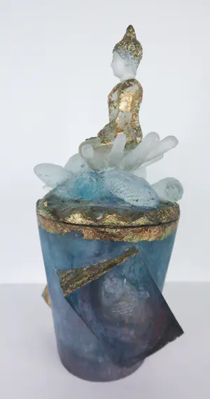 Richard Price - Sculptuur van glas (unicum), Helping Hand / Buddha Jar kopen? Bied vanaf 300!