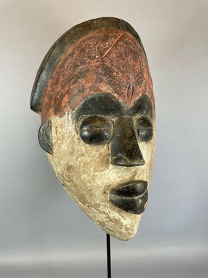 Bakongo - 210806 - Tribal used African mask from the Bakongo - Congo. kopen? Bied vanaf 40!