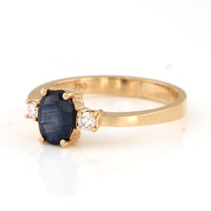 18K Goud - roodgouden ring met saffier en twee briljant geslepen diamanten kopen? Bied vanaf 350!