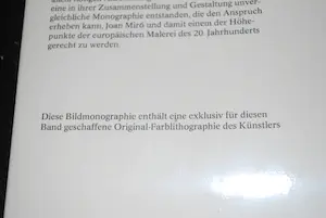 Joan Miro - grote kleurenlitho (31x47 cm) in het boek Hommage á Joan Miro (1976) kopen? Bied vanaf 125!