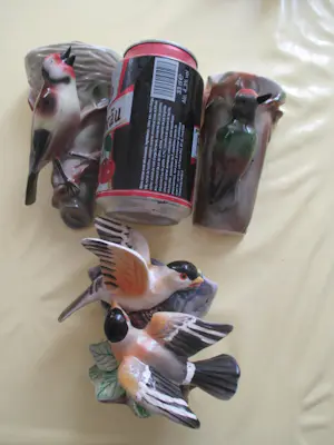 Niet of onleesbaar gesigneerd - 3 porseleinen vogels - wanddecoratie kopen? Bied vanaf 10!