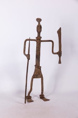 Fon - Zeldzaam beeld van ijzer, Strijder met een speer en een kapmes kopen? Bied vanaf 1!