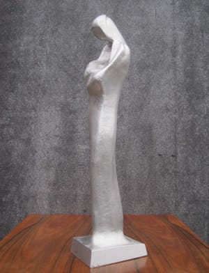 Heiligenbeeld - Maria met kind, ontwerp René Daemen. kopen? Bied vanaf 45!