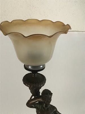 Curiosa - Charles Ruchot. Tafellamp .Smid kopen? Bied vanaf 75!