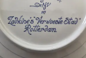 Ossip Zadkine - Verwoeste stad. Bord met afbeelding van beroemd beeld. kopen? Bied vanaf 49!