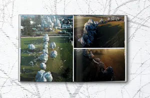 Christo - XXL Book Wrapped Trees + print + originele stof, gesigneerd&genummerd - Taschen kopen? Bied vanaf 539!