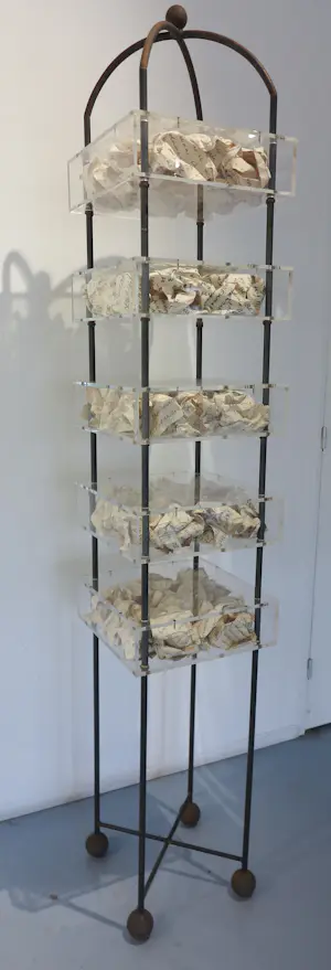 Henny Schakenraad - Mixed Media / Zeer groot object van o.a. metaal, plexiglas en papier, BEWAREN kopen? Bied vanaf 750!