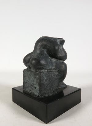 Corry Ammerlaan - , Hans van Tilburg en onbekend - Lot van drie sculpturen kopen? Bied vanaf 50!