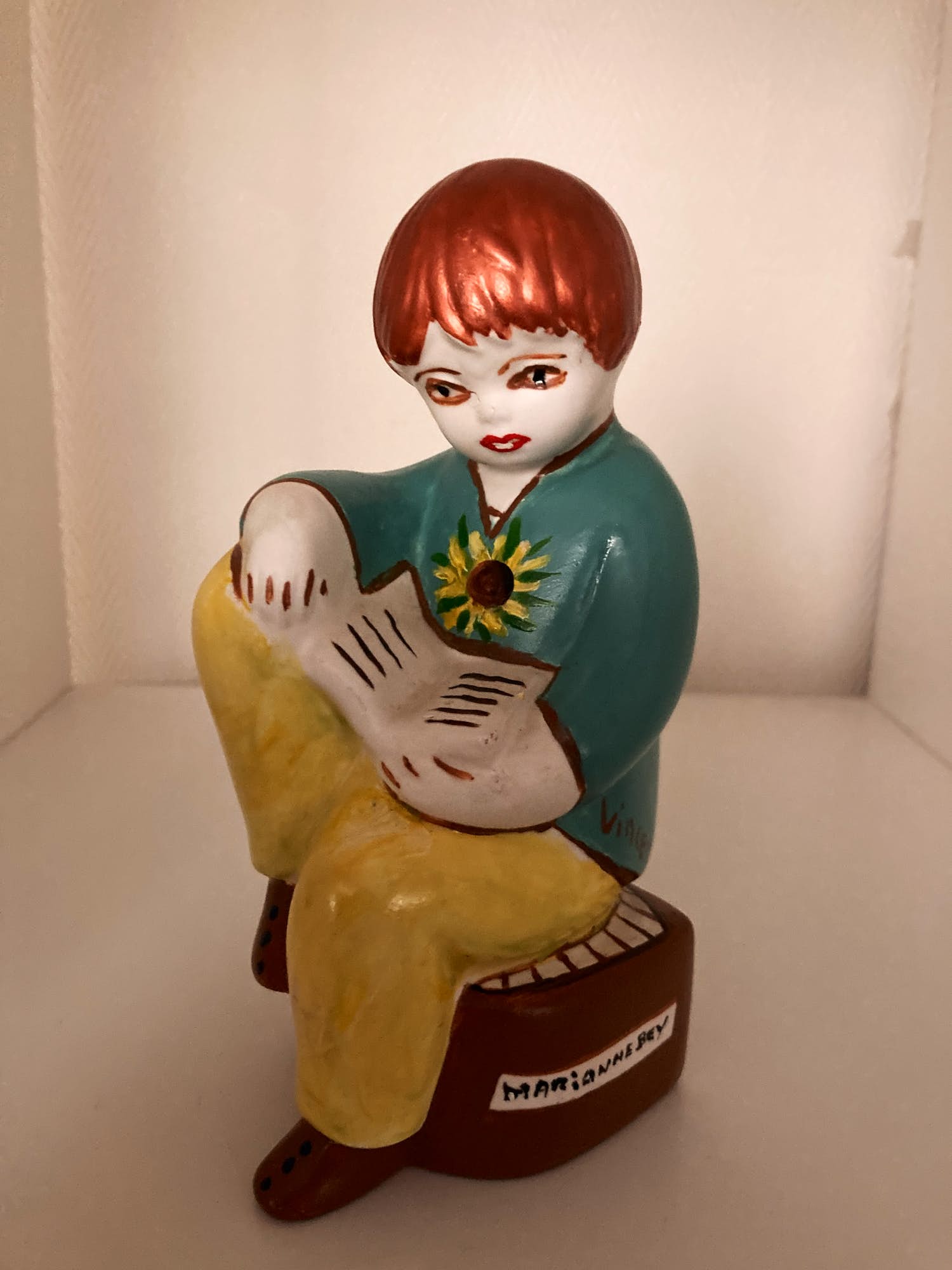 Marianne Bey - Reading man / Sunflowers Van Gogh verkocht voor € 1!