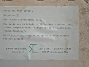 Harry van Kuyk - Reliëfdruk: De letter Q kopen? Bied vanaf 200!
