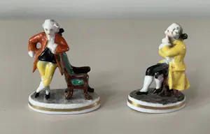 Augarten Wien - Twee antieke porseleinen miniatuurfiguren kopen? Bied vanaf 20!