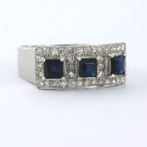 18k witgouden ring bezet met saffier en single cut geslepen diamanten tot.0.38ct kopen? Bied vanaf 500!