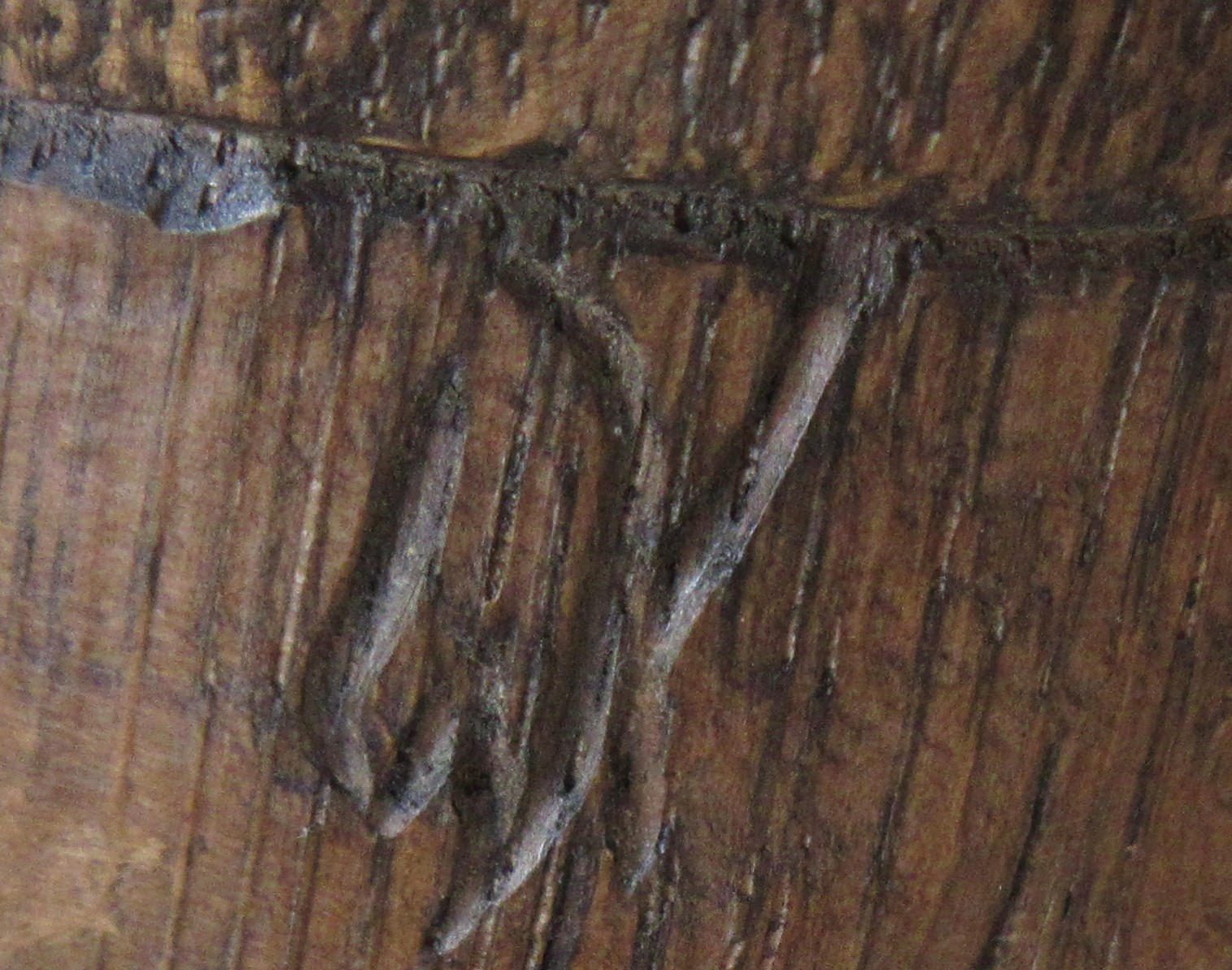 Niet of onleesbaar gesigneerd - Twee handgesneden houten Folk art figuurtjes  kopen? Bied vanaf 1!