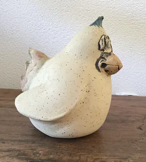 Niet of onleesbaar gesigneerd - Keramiek kip, gesigneerd kopen? Bied vanaf 1!