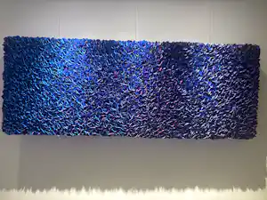 Zhuang Hong Yi - Bloembed verkocht voor € 14000!