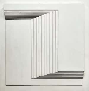 Niet of onleesbaar gesigneerd - Houten reliëf | gemonogrammeerd H.G. | 1971 verkocht voor € 1!