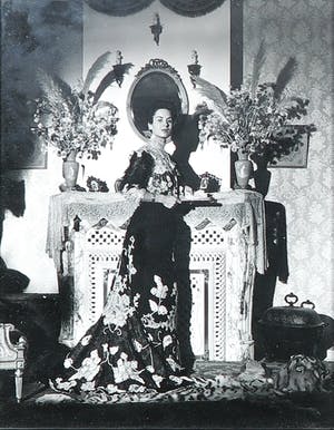 Paul Huf - Foto, lot van twee los ingelijste portretten van o.a. Maud van Praag kopen? Bied vanaf 1!